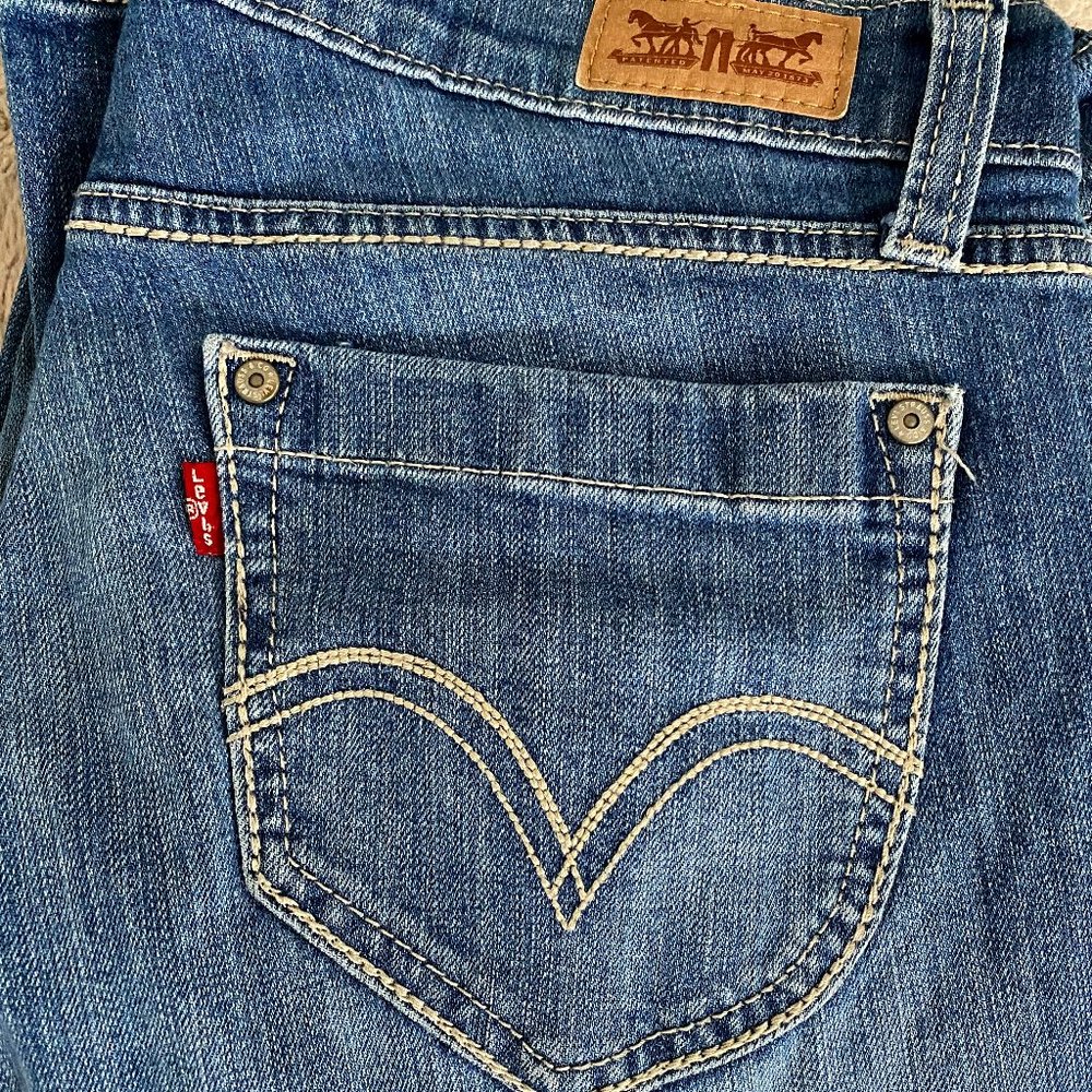 Levis 529 Curvy Bootcut Jeans